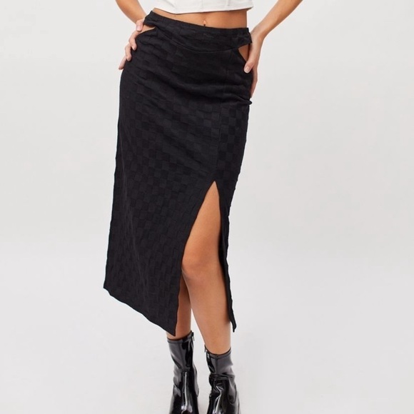 Delia V strap knit midi skirt size medium NWT - Picture 3 of 10